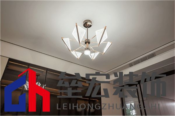 武大靖的冠軍新家燈光原來(lái)有這么多細(xì)節(jié)，華藝照明是怎么做到的
